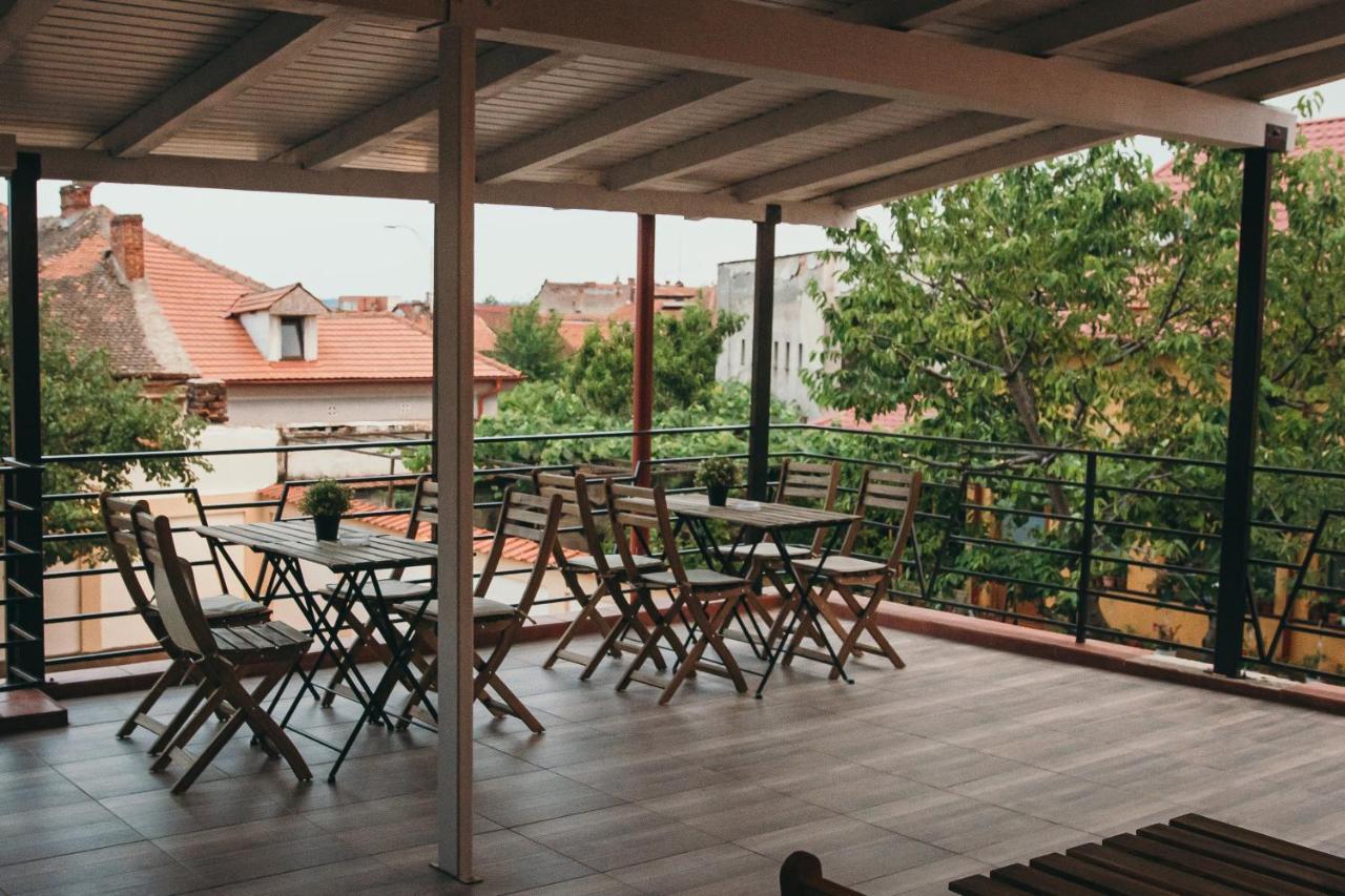 Nest Guesthouse Ντρομπέτα-Τούρνου Σεβερίν Εξωτερικό φωτογραφία