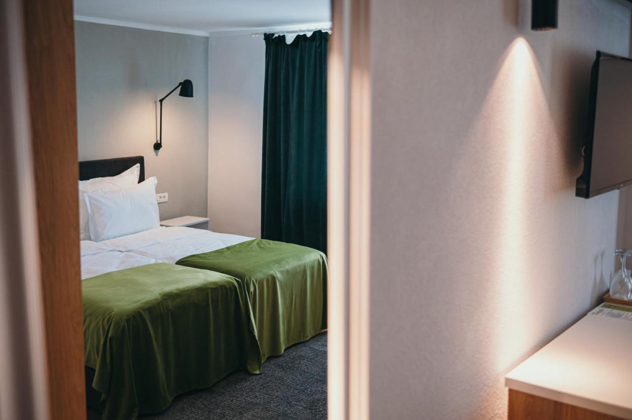 Nest Guesthouse Ντρομπέτα-Τούρνου Σεβερίν Εξωτερικό φωτογραφία