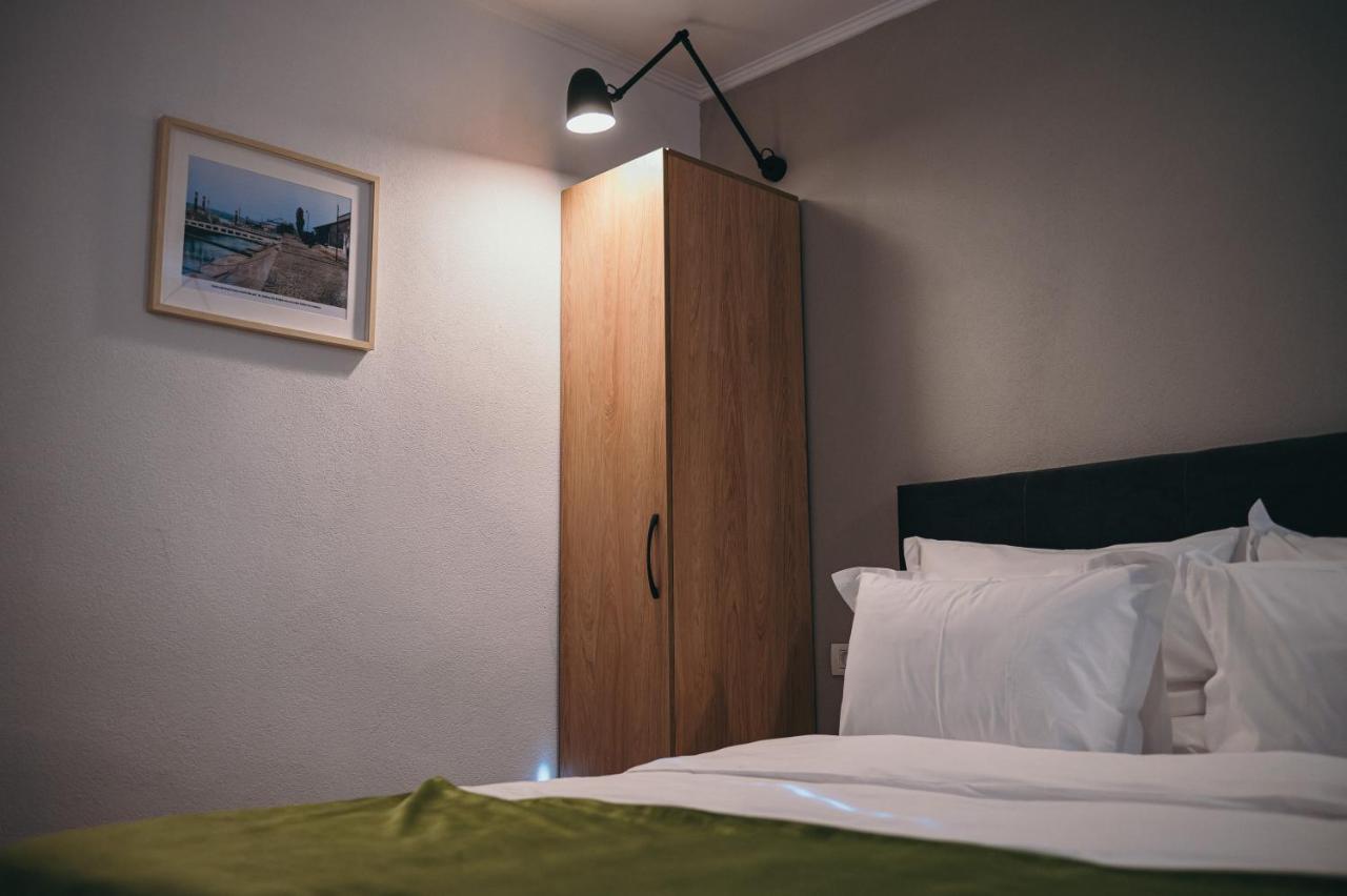 Nest Guesthouse Ντρομπέτα-Τούρνου Σεβερίν Εξωτερικό φωτογραφία
