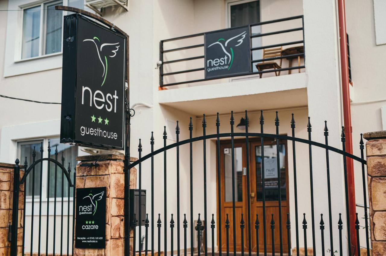 Nest Guesthouse Ντρομπέτα-Τούρνου Σεβερίν Εξωτερικό φωτογραφία