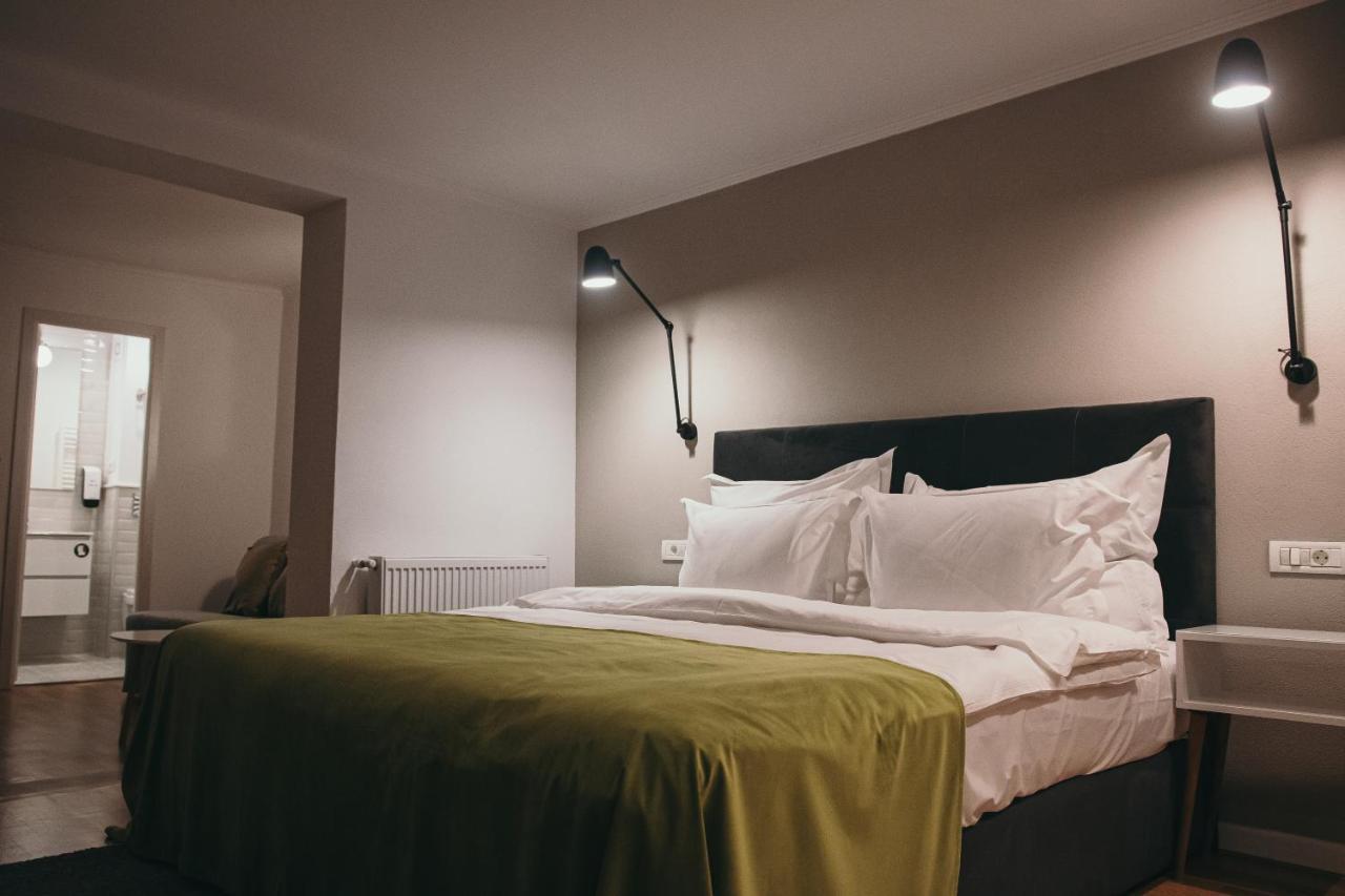 Nest Guesthouse Ντρομπέτα-Τούρνου Σεβερίν Εξωτερικό φωτογραφία